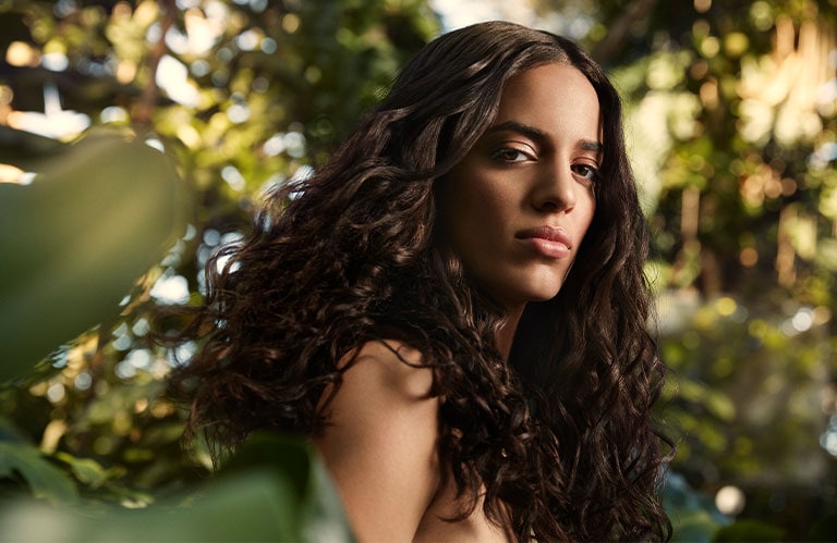 Aveda Nutriplenish™ Model.