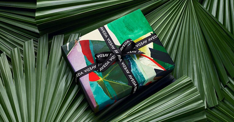 Shoppe Aveda Limited-Edition Geschenksets. In limitierter Auflage und mit Preisvorteil.