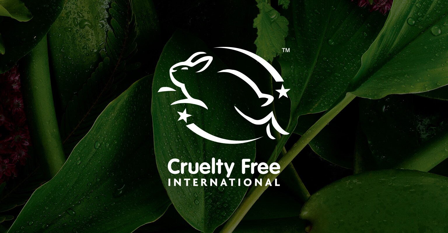 Aveda ist von Cruelty Free International mit dem Leaping Bunny-Siegel zertifiziert.