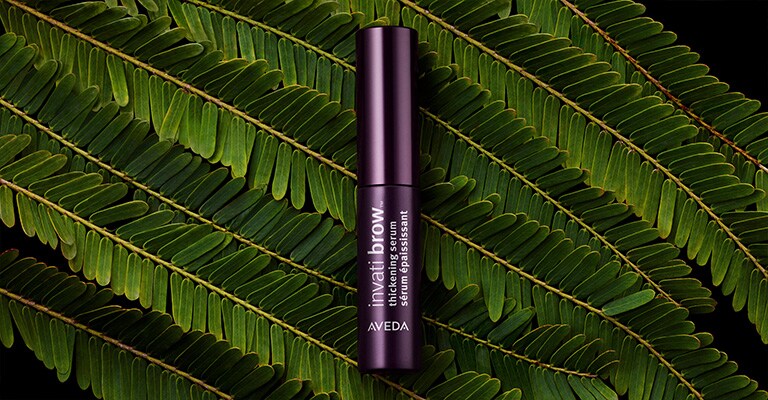 Klicke hier, um jetzt Invati Brow Thickening Serum für vollere Augenbrauen zu kaufen