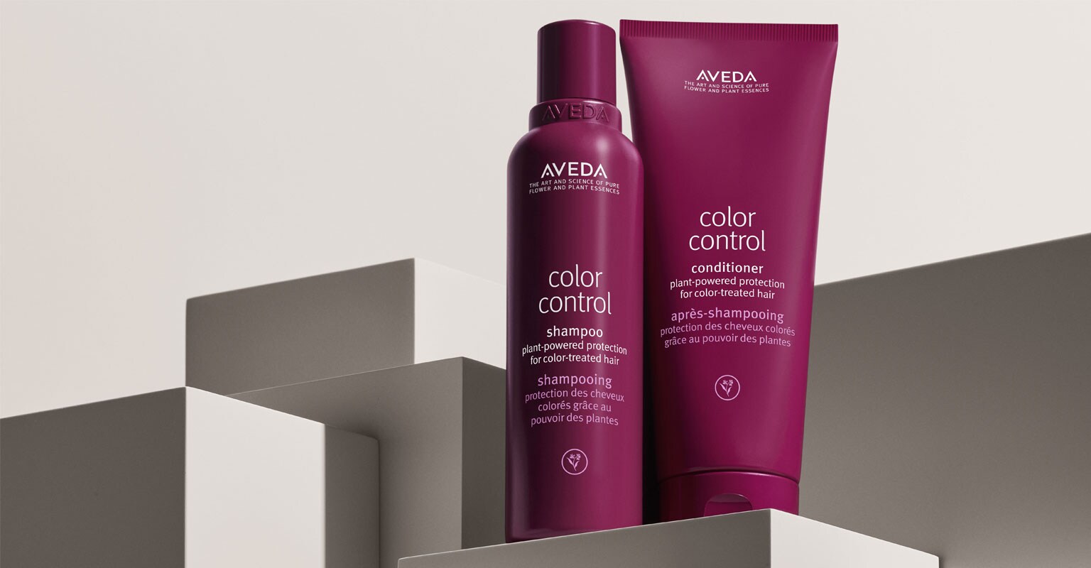 Shampoo und Conditioner für eine strahlende Haarfarbe.