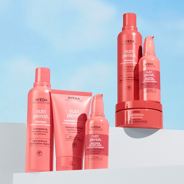 Maximiere die Feuchtigkeit deines Haares mit dem nährstoffreichen Nutriplenish™